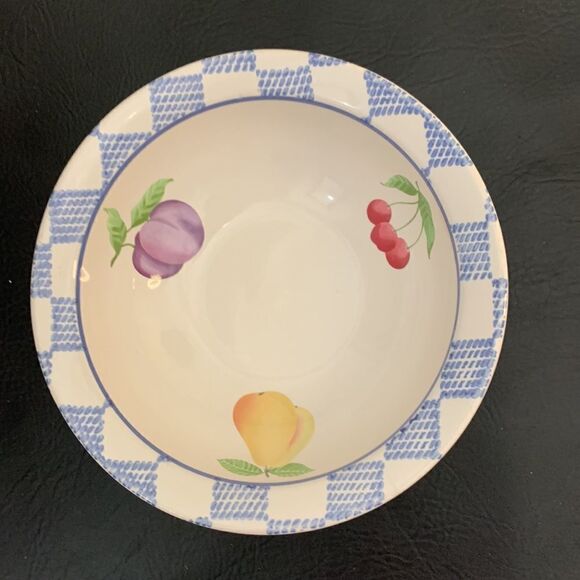 Pfaltzgraff USA Round Serving Bowl 9 Inches Round Cherries Plum Peaches Blue - Picture 4 of 7